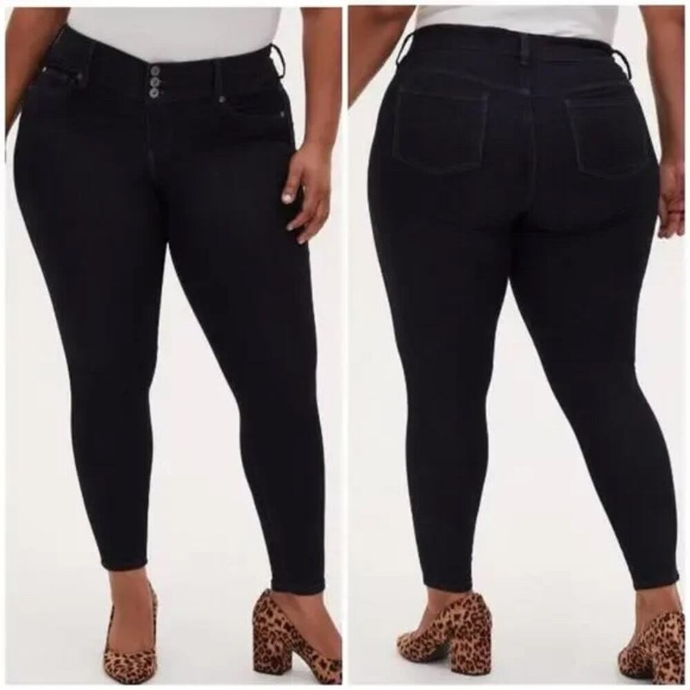 Torrid Women's Black Straight Leg Jeans